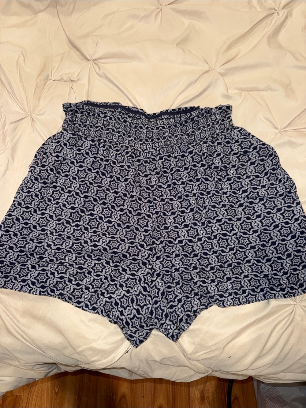 Knox Rose Navy and White High Waist Printed Shorts